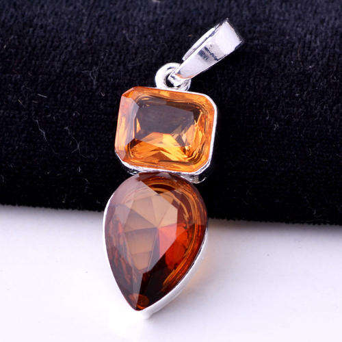 Faddish Topaz Charming S80 Silver Necklace Pendant